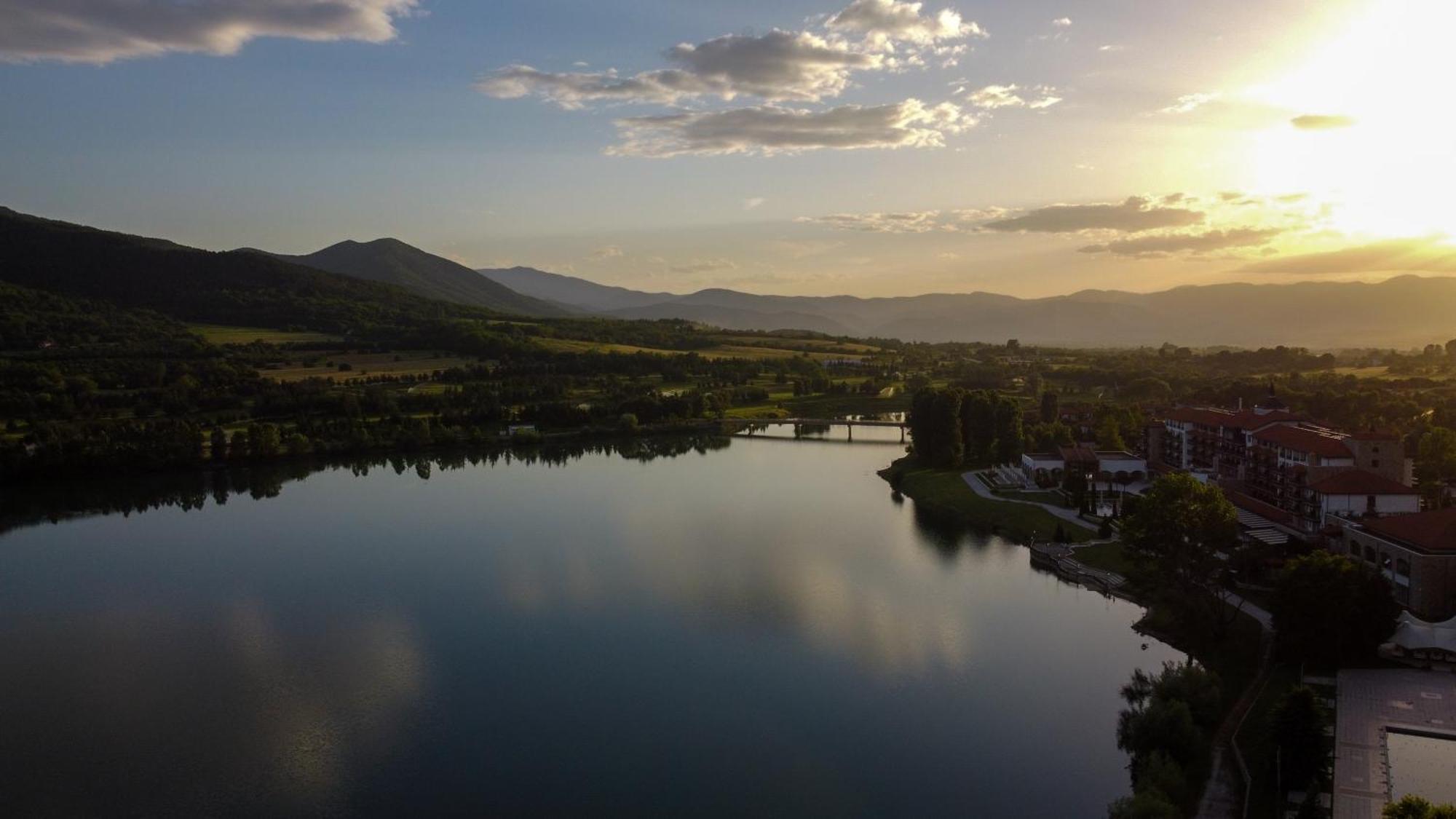 Pravets Lake Panorama Apartments Ngoại thất bức ảnh
