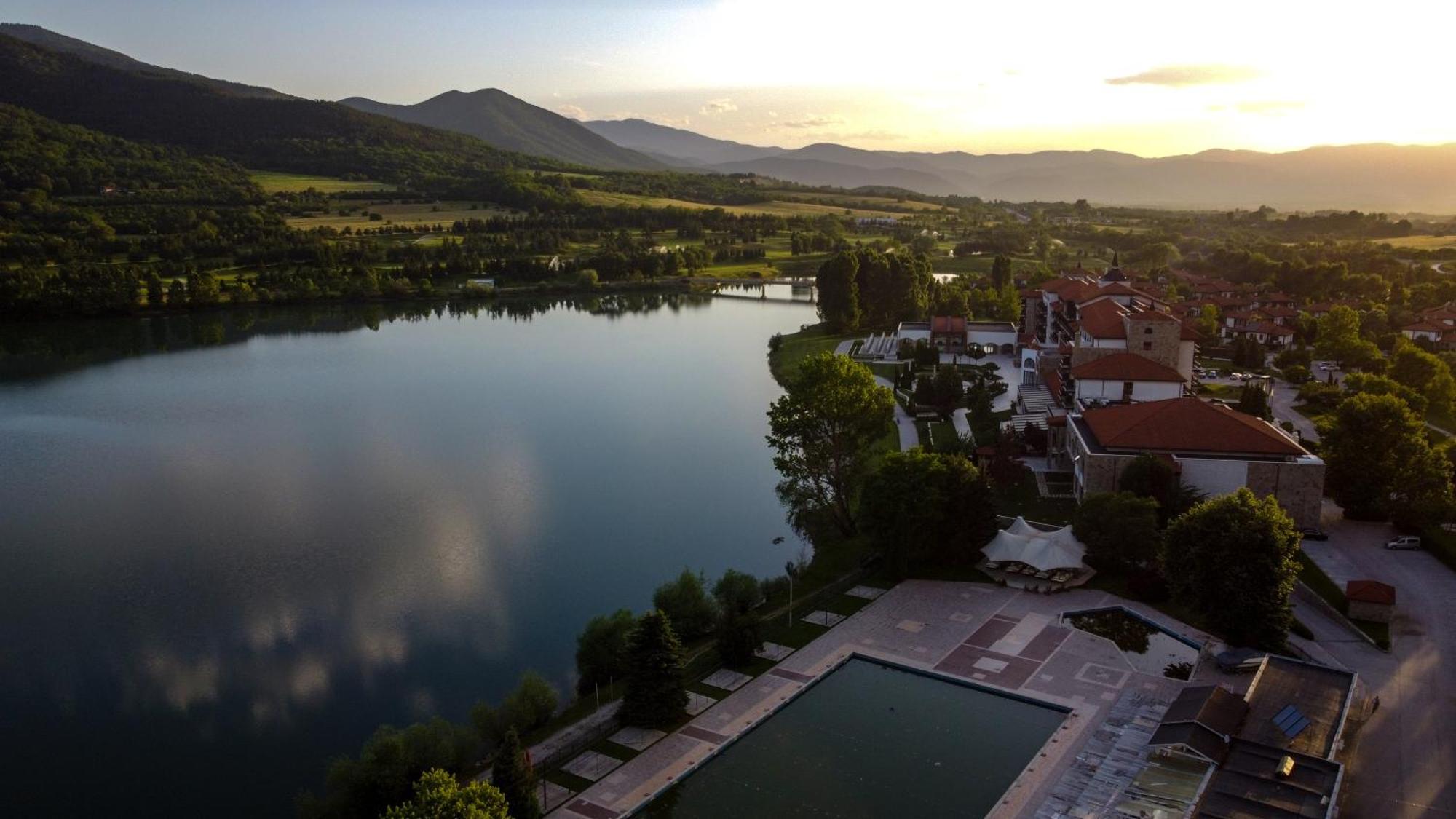 Pravets Lake Panorama Apartments Ngoại thất bức ảnh