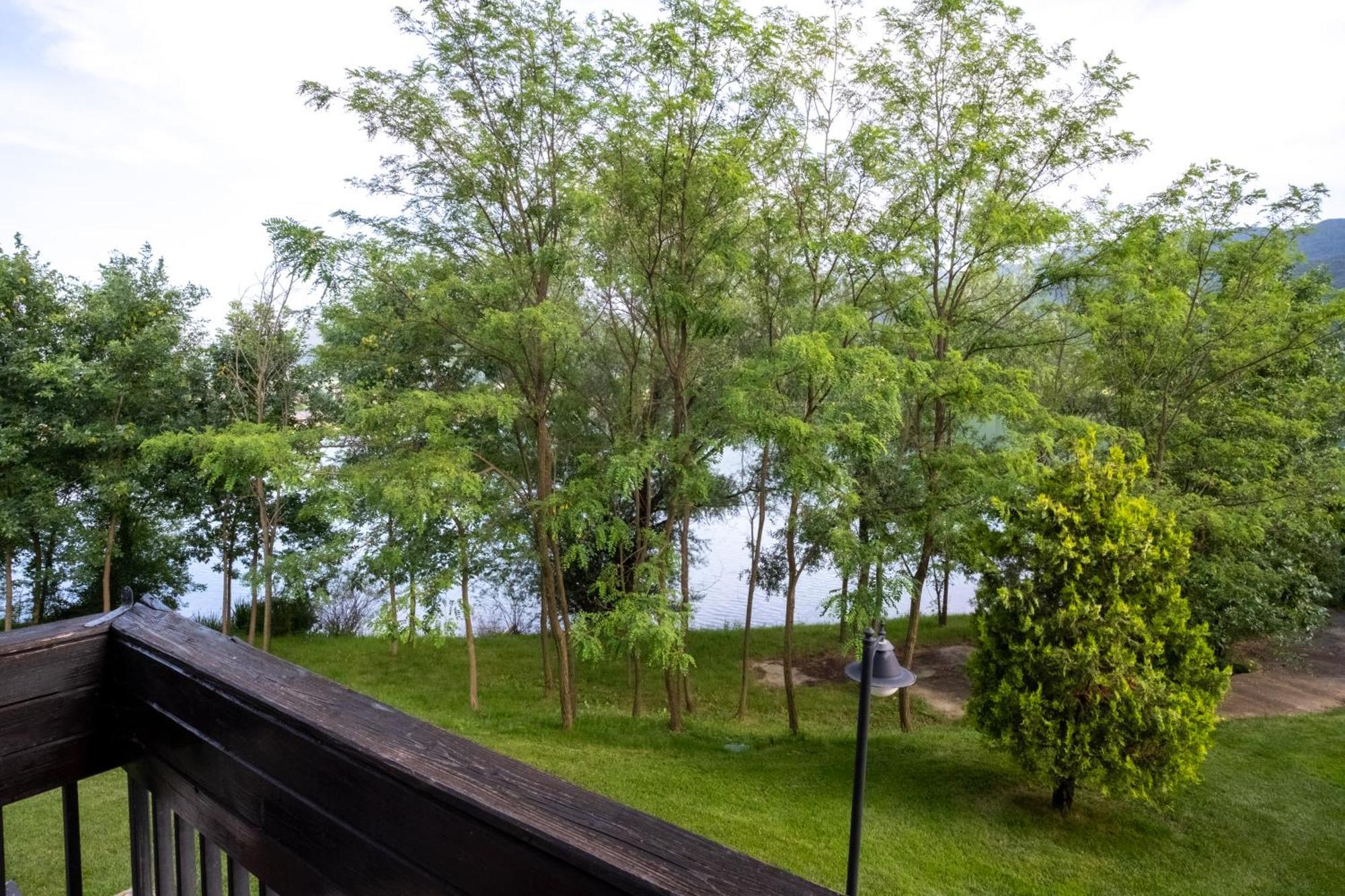 Pravets Lake Panorama Apartments Ngoại thất bức ảnh